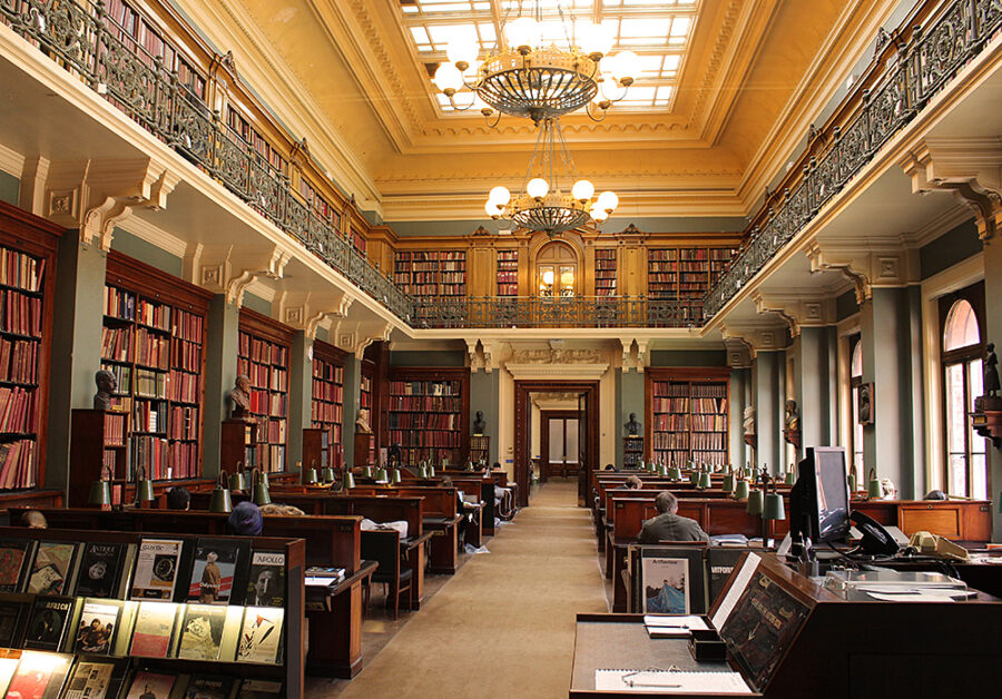 photo of London National Art Library by Sebastien LeDerout via unsplash